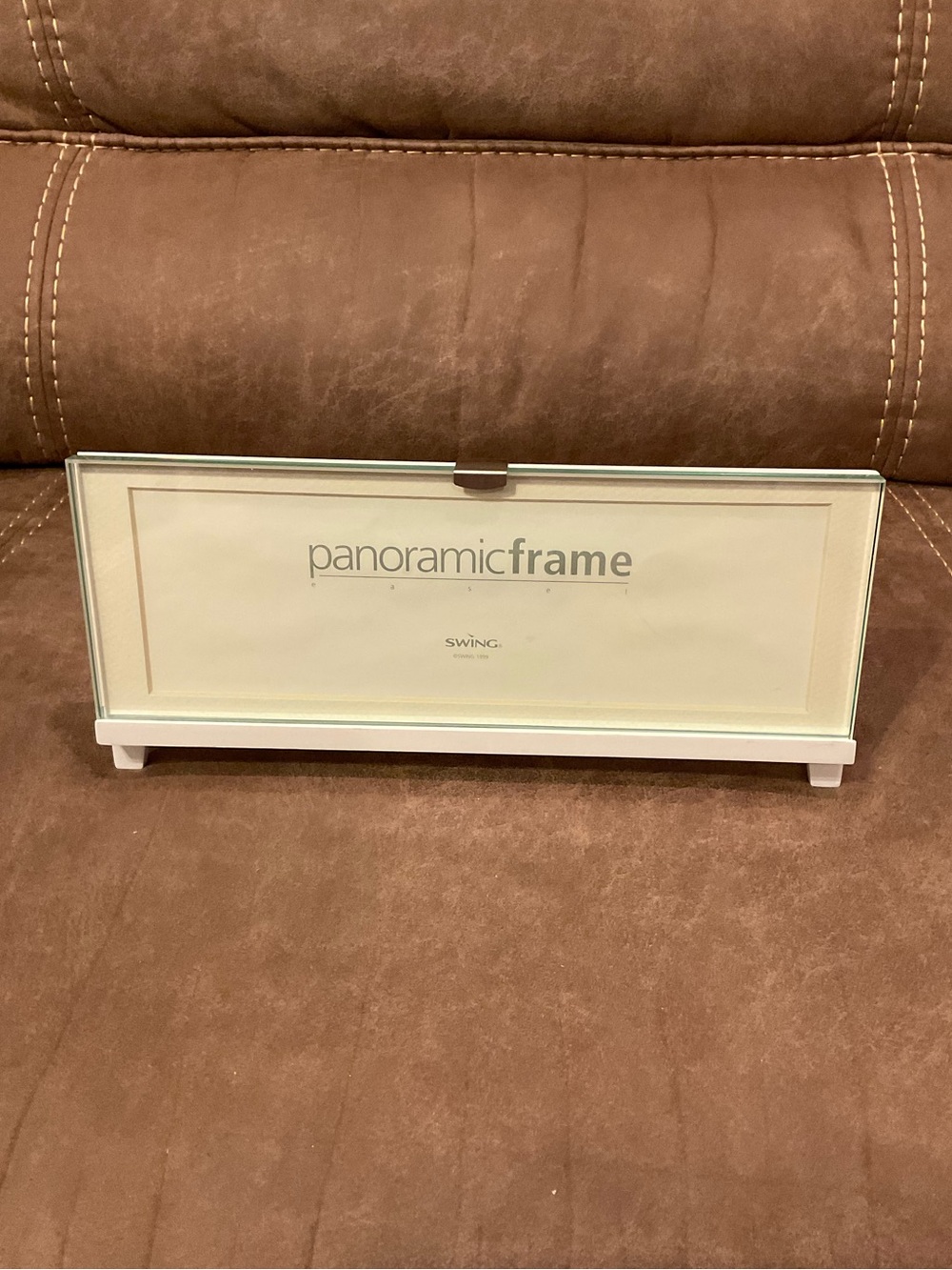 SWING Panoramic Glass Picture Frame